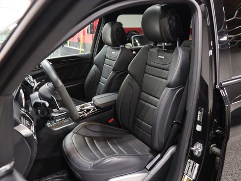 Used 2019 Mercedes-Benz GLS 63 AMG 4MATIC w/ AMG Night Styling Package image 38
