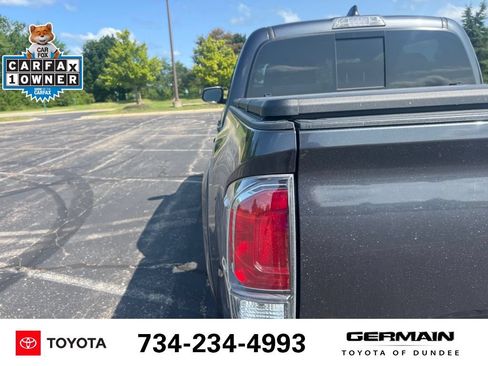 Used 2021 Toyota Tacoma TRD Sport w/ Technology Package AWD/4WD image 20