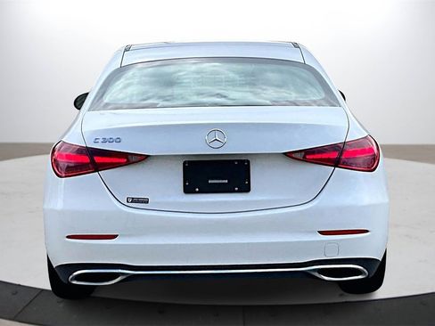 Used 2022 Mercedes-Benz C 300 Sedan image 8