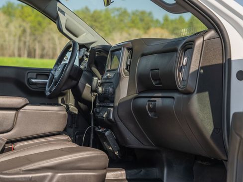 Used 2024 Chevrolet Silverado 1500 W/T w/ Trailering Package image 15