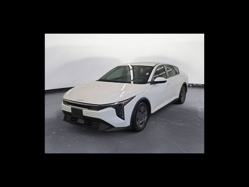 Used 2025 Kia K4 FWD image 2