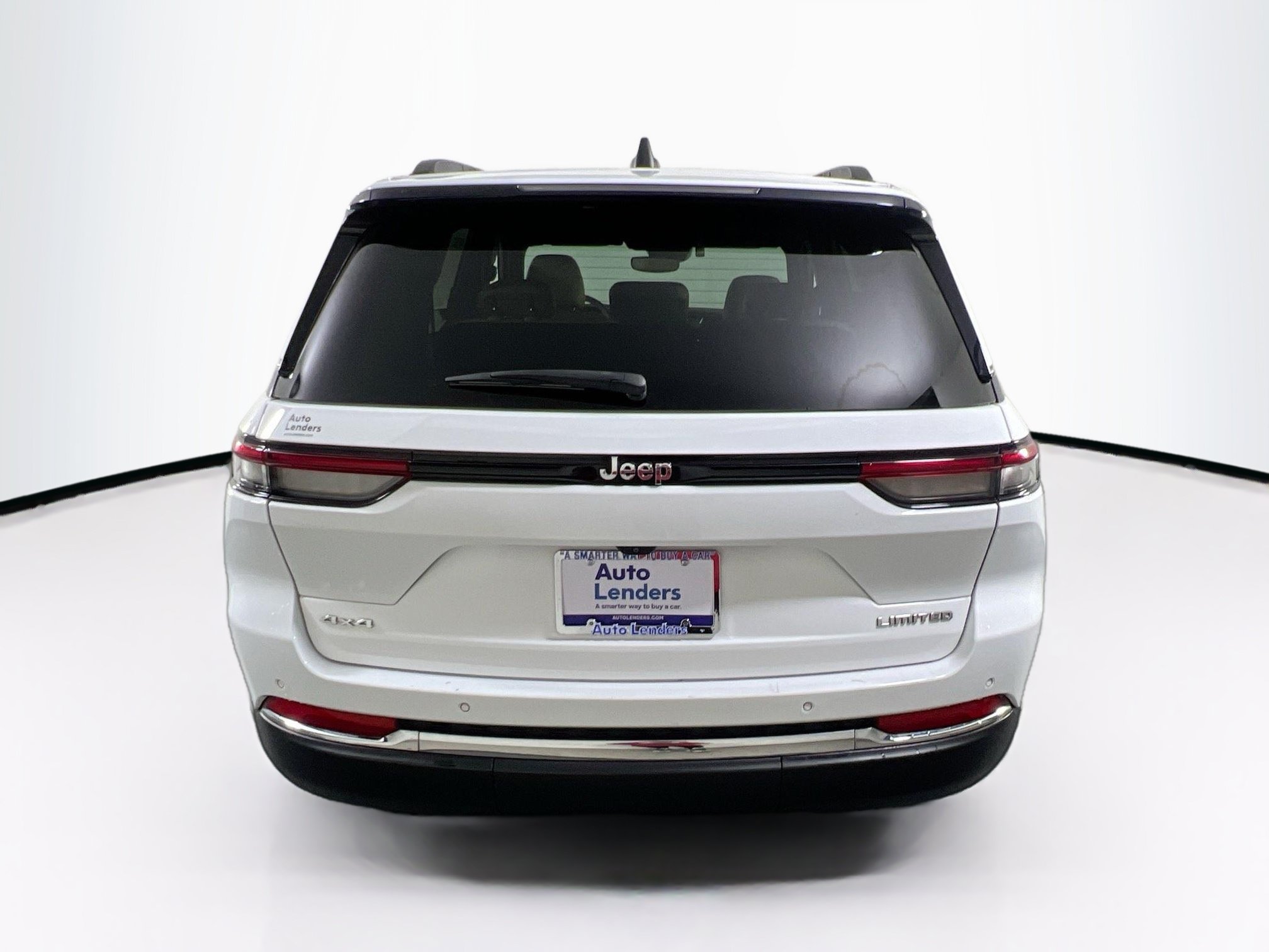Used 2023 Jeep Grand Cherokee Limited AWD/4WD image 6