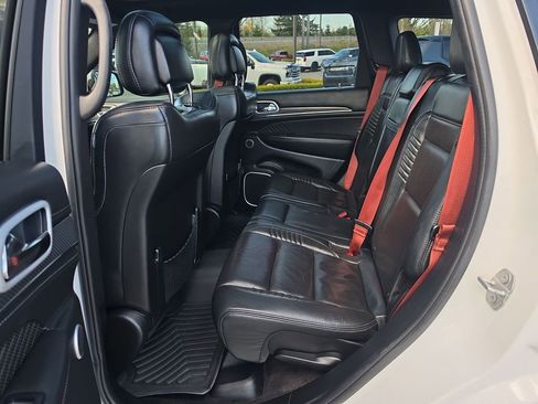 Used 2018 Jeep Grand Cherokee SRT image 30