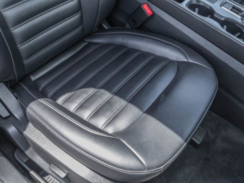 Used 2022 Ford Edge SEL image 46