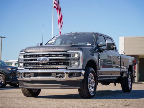 Certified 2024 Ford F250 Lariat w/ Chrome Package AWD/4WD image 3