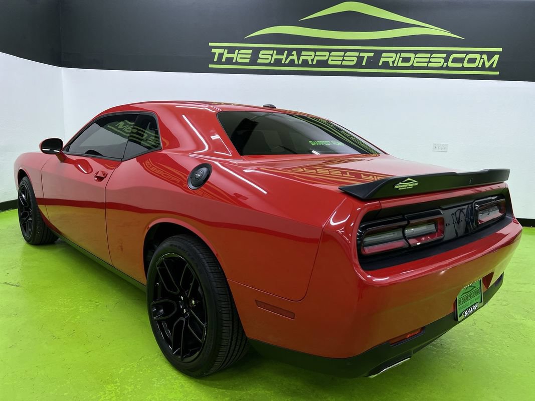 Used 2022 Dodge Challenger SXT w/ Blacktop Package RWD image 7