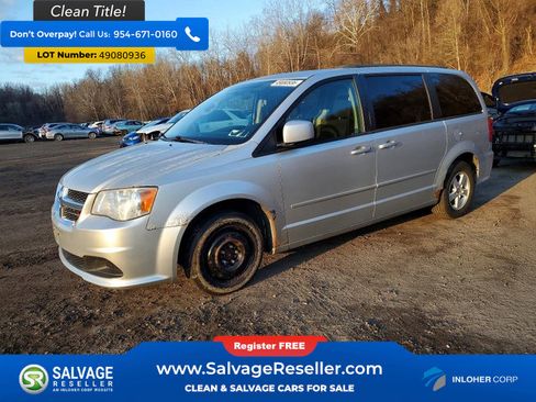 Used 2012 Dodge Grand Caravan SXT FWD image 1
