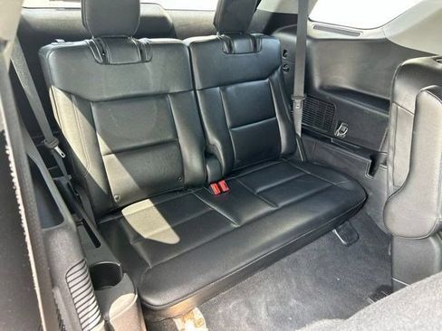 Used 2021 Ford Explorer XLT w/ Equipment Group 202A AWD/4WD image 51