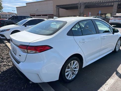 Certified 2023 Toyota Corolla LE w/ LE Convenience Package image 8