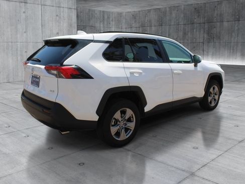 Used 2025 Toyota RAV4 XLE FWD image 7