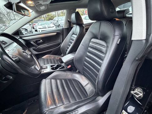 Used 2010 Volkswagen CC Luxury image 9