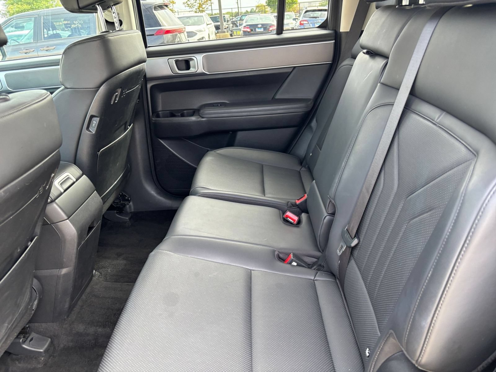 Used 2025 Hyundai Santa Fe SEL AWD/4WD image 22
