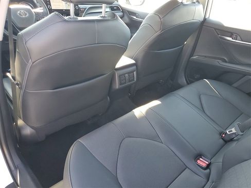Used 2022 Toyota Camry XSE image 22