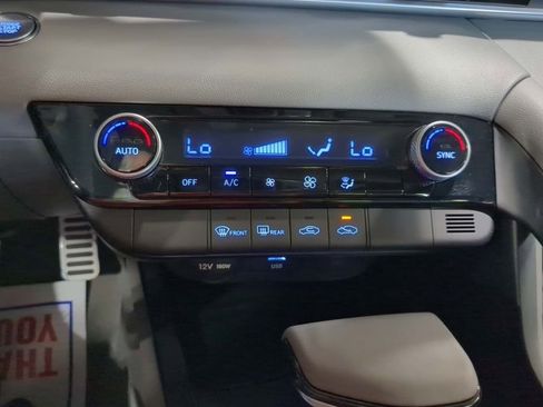 New 2025 Hyundai Elantra Sport image 18