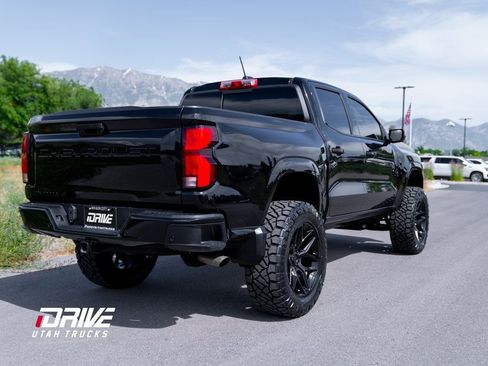 Used 2024 Chevrolet Colorado Z71 w/ Z71 Convenience Package 2 image 13