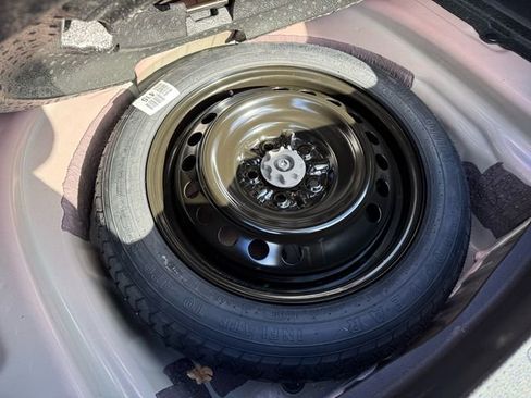 Certified 2025 Toyota Camry XLE image 33