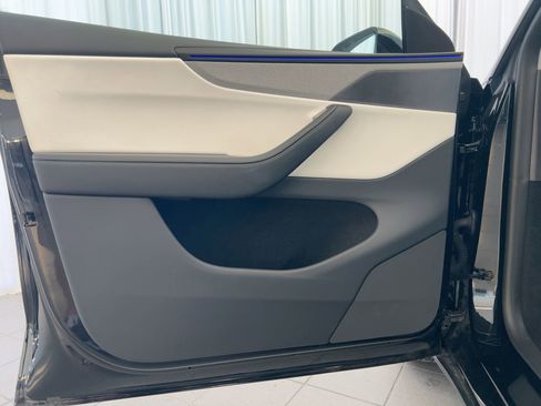 Used 2026 Tesla Model Y AWD image 20