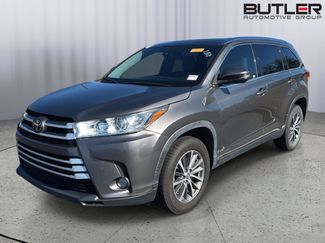 Used 2019 Toyota Highlander XLE video 1