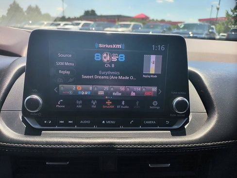 Used 2023 Nissan Rogue SV FWD image 21