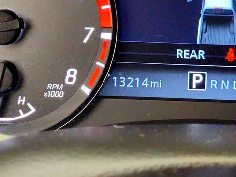 Used 2025 Nissan Frontier PRO-4X w/ Interior Protection Package AWD/4WD image 15