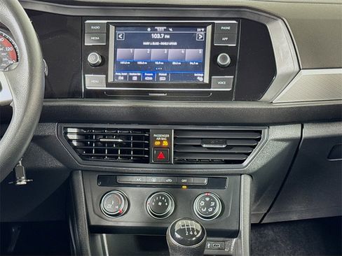 Used 2021 Volkswagen Jetta S image 14