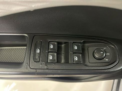 Used 2023 Volkswagen Taos S w/ Driver Assistance Package image 13