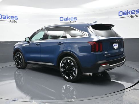 New 2025 Kia Sorento EX image 6