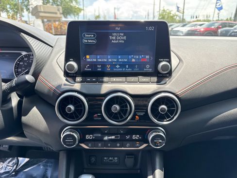 Certified 2025 Nissan Sentra SR FWD image 28