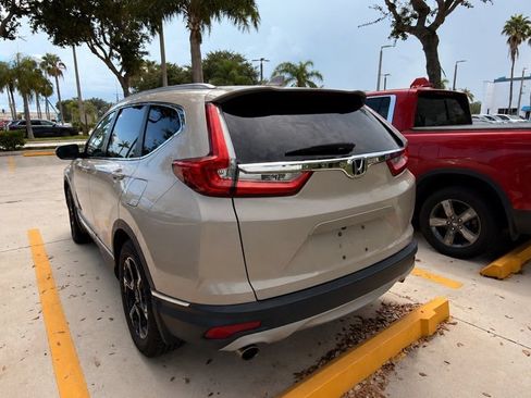 Used 2019 Honda CR-V Touring image 5