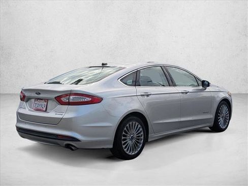 Used 2014 Ford Fusion Titanium image 5