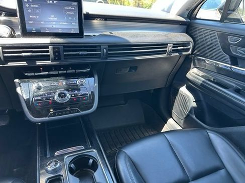 Used 2022 Lincoln Corsair FWD image 14