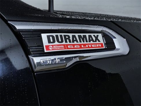 Used 2021 GMC Sierra 3500 Denali w/ Denali Ultimate Package image 9