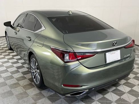 Used 2019 Lexus ES 350 w/ Premium Package FWD image 4
