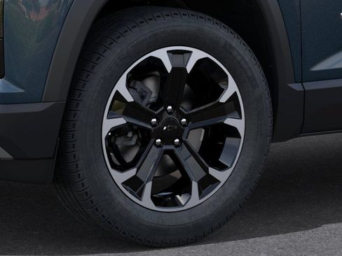 New 2027 Chevrolet Equinox LT w/ LPO, Floor Liner Package FWD image 9