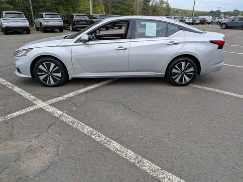 Used 2019 Nissan Altima 2.5 SV AWD/4WD image 9