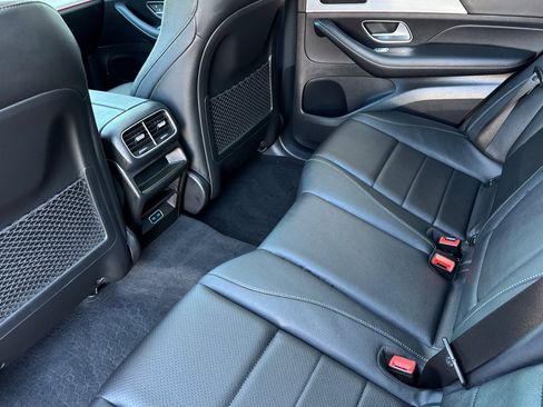 Used 2025 Mercedes-Benz GLE 450e GLE 450e image 12