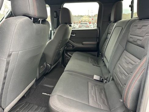 Used 2024 Nissan Frontier Pro-X image 12