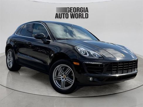 Used 2017 Porsche Macan S image 2