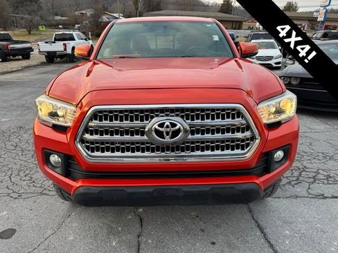 Used 2016 Toyota Tacoma TRD Off-Road w/ Towing Package image 6