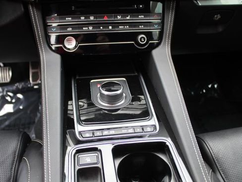 Used 2020 Jaguar F-PACE S image 15