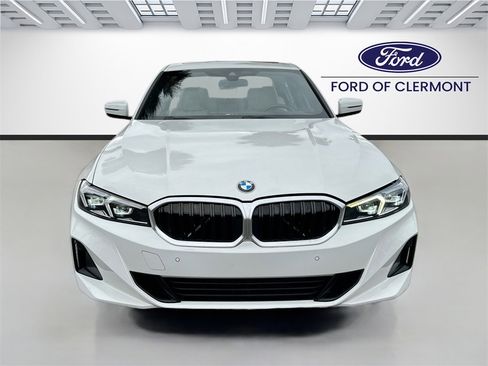 Used 2023 BMW 330i Sedan w/ Premium Package image 6