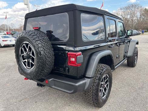Used 2024 Jeep Wrangler Rubicon image 5