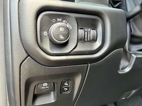 New 2026 RAM 1500 2WD Crew Cab image 7