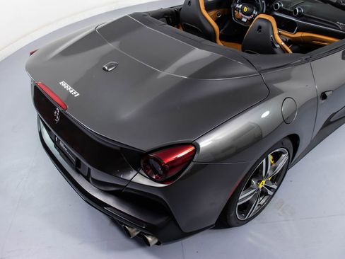Certified 2019 Ferrari Portofino image 20