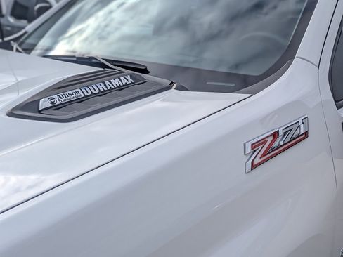 New 2026 Chevrolet Silverado 2500 Custom w/ Custom Value Package image 11