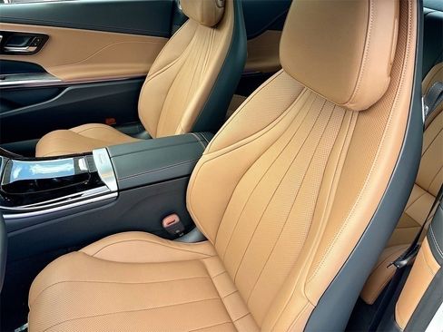 New 2026 Mercedes-Benz CLE 300 4MATIC Coupe image 8