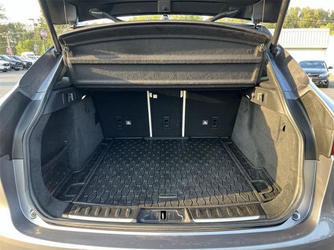 Used 2020 Jaguar F-PACE Prestige image 24