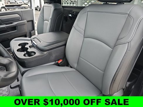 New 2025 RAM 3500 Tradesman AWD/4WD image 13