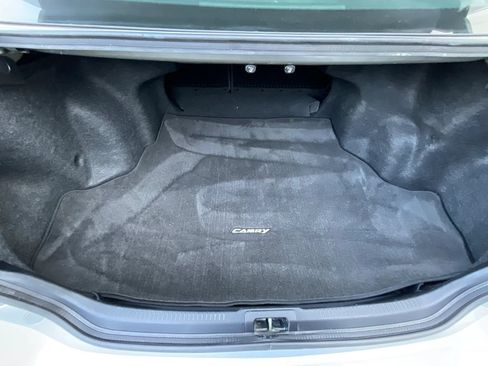 Used 2017 Toyota Camry SE FWD image 29