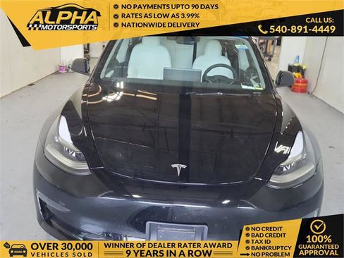 Used 2023 Tesla Model 3 Standard Range RWD image 1